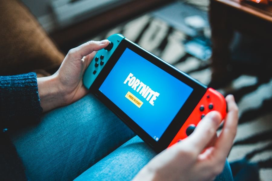 Consola Nintendo Switch Fortnite portátil