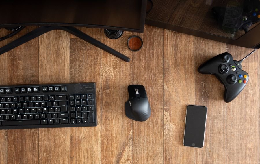 Gamepad y teclado para PC gamer