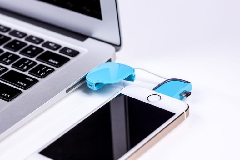 Transferencia de datos entre celular y laptop